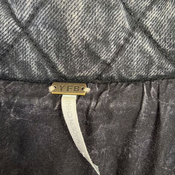 YFB Young Fabulous & Broke size medium quilted denim stonewashed jacket black - Picture 3 of 5